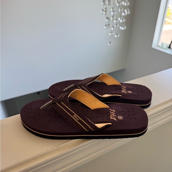 Women's Brown Ortho sandals - Picture 2 of 4